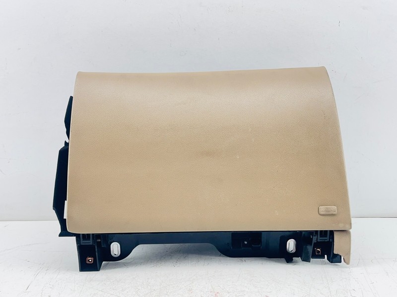 2014-2019 CADILLAC CTSFRONT INSTRUMENT PANEL COMPARTMENT GLOVE BOX OEM