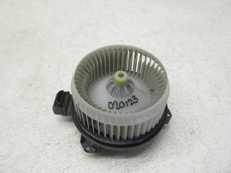 09-19 JAGUAR XF XFR XFR-S XJ XJR BLOWER MOTOR FAN WITH RESISTOR AC HEATER OEM 02