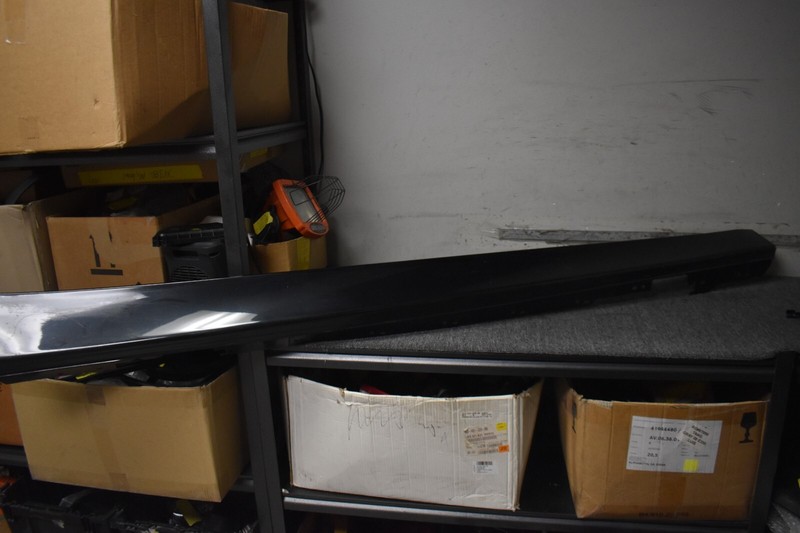 2013 BMW 328I ROCKER TRIM RIGHT SIDE FACTORY OEM
