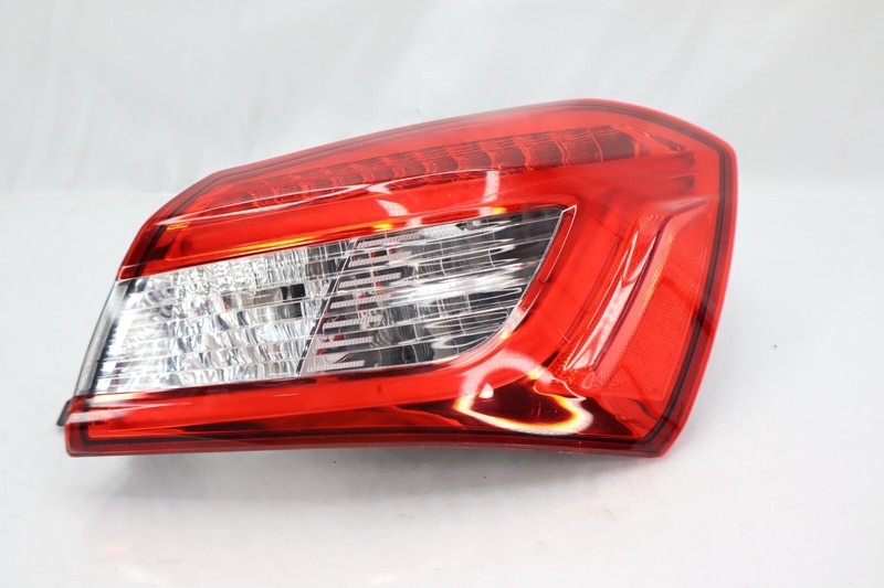 14-17 MASERATI GHIBLI PASSENGER RIGHT RH QUARTER MOUNTED TAIL LIGHT LAMP LED OEM