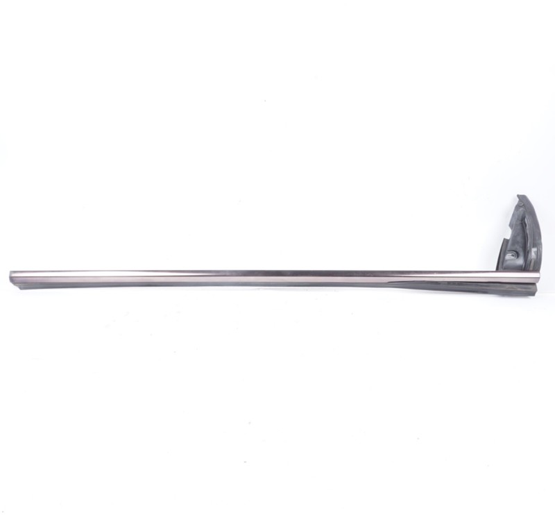 03-11 Mercedes R230 SL500 SL550 Door Window Weather Seal Molding Front Right OEM