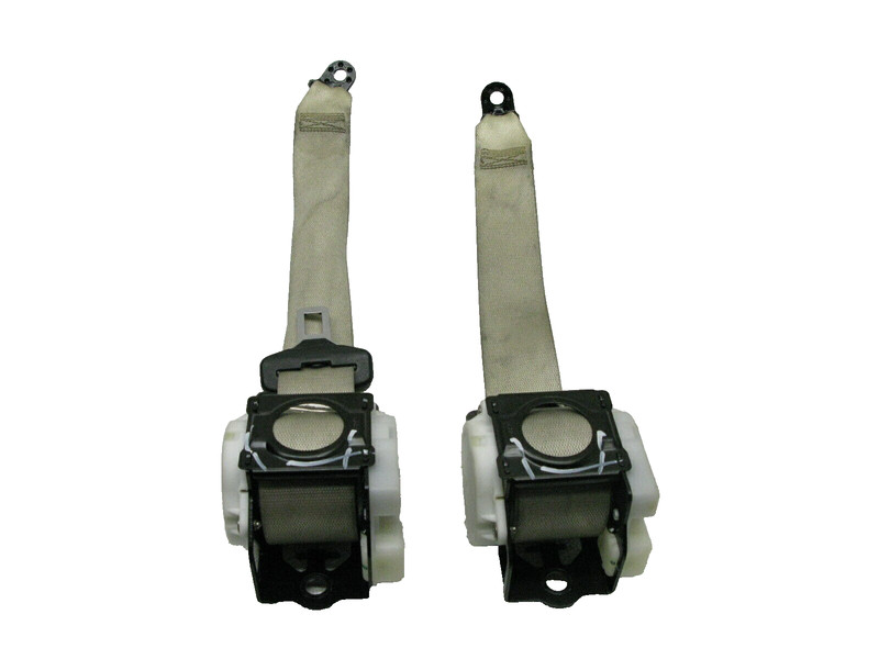 04-09 MERCEDES W209 CONVERTIBLE CLK500 CLK320 REAR SEAT BELT LEFT & RIGHT 110420