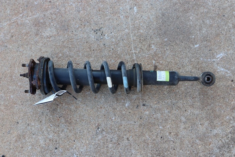 2007-2009 TOYOTA FJ CRUISER 4X2 FRONT RIGHT PASSENGER SHOCK STRUT ABSORBER OEM
