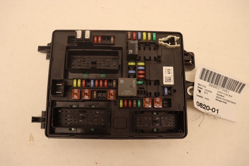 2013-2016 CADILLAC SRX CABIN POWER DISTRIBUTION JUNCTION FUSE BOX BLOCK OEM