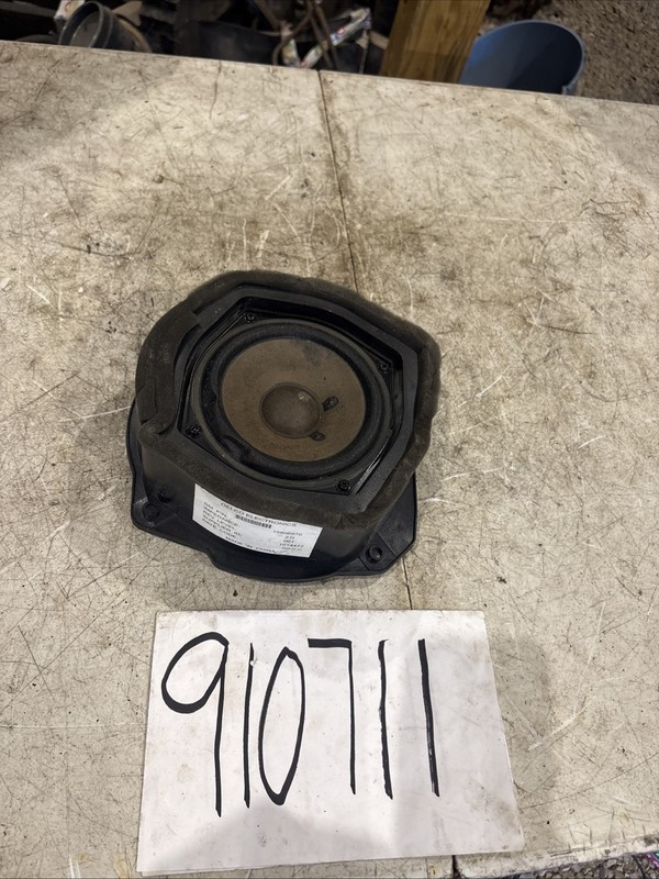 2006 - 2011CADILLAC DTS FRONT RIGHT DOORAUDIO SPEAKER 15806970