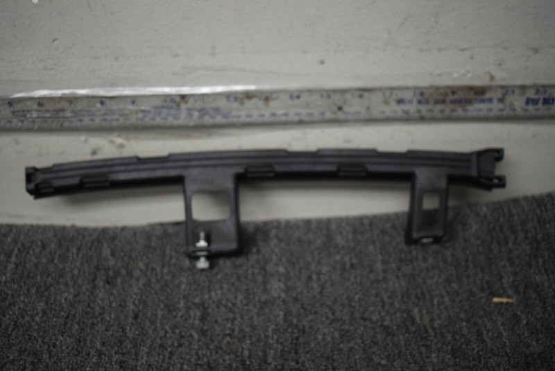 2015-2019 CHEVROLET SILVERADO 1500 REAR GUIDE FACTORY OEM