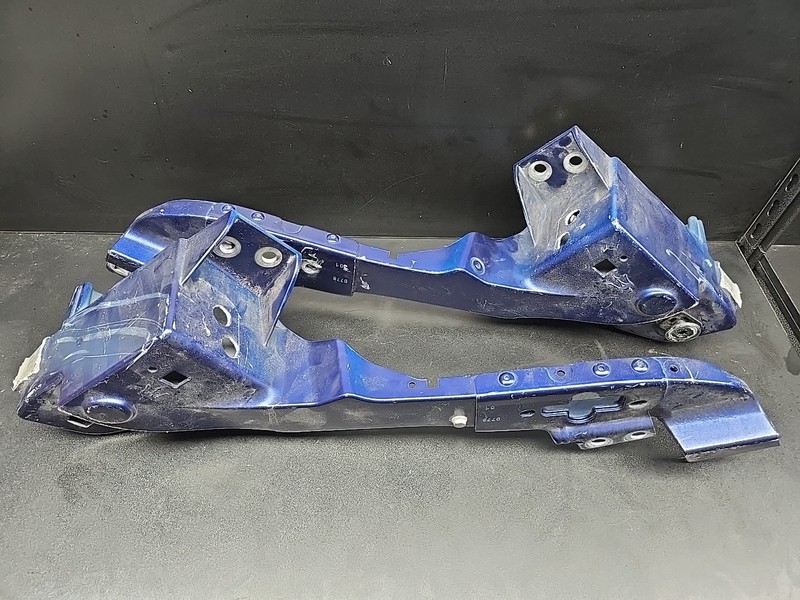 ⚠️14-17 MASERATI GHIBLI SET FRONT LEFT/RIGHT RADIATOR SUPPORT BRACKET BLUE OEM