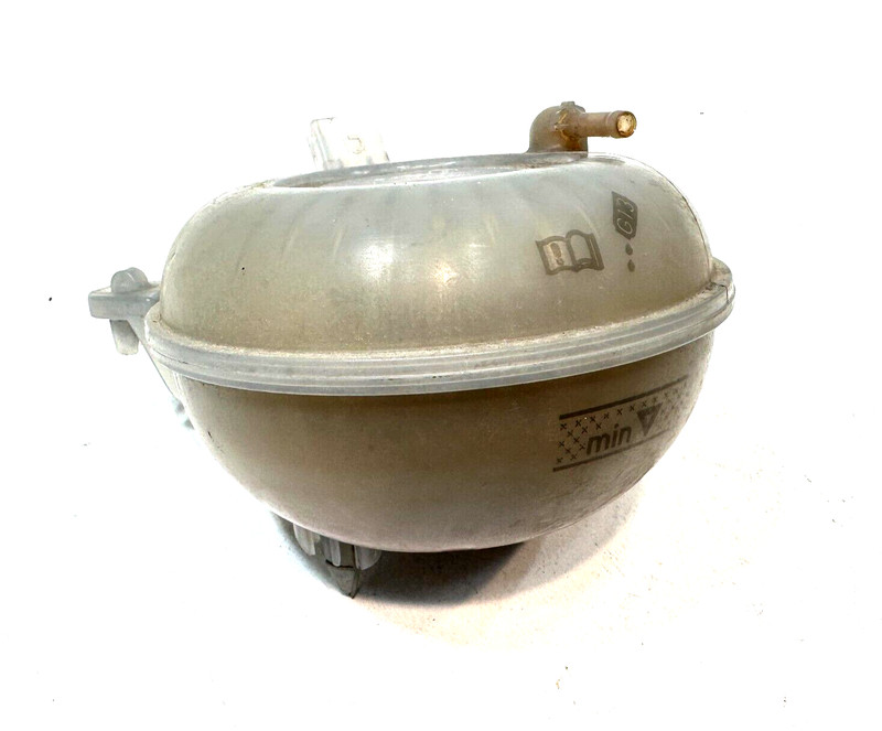 2018-2019 Volkswagen Atlas Coolant Expansion Tank OEM