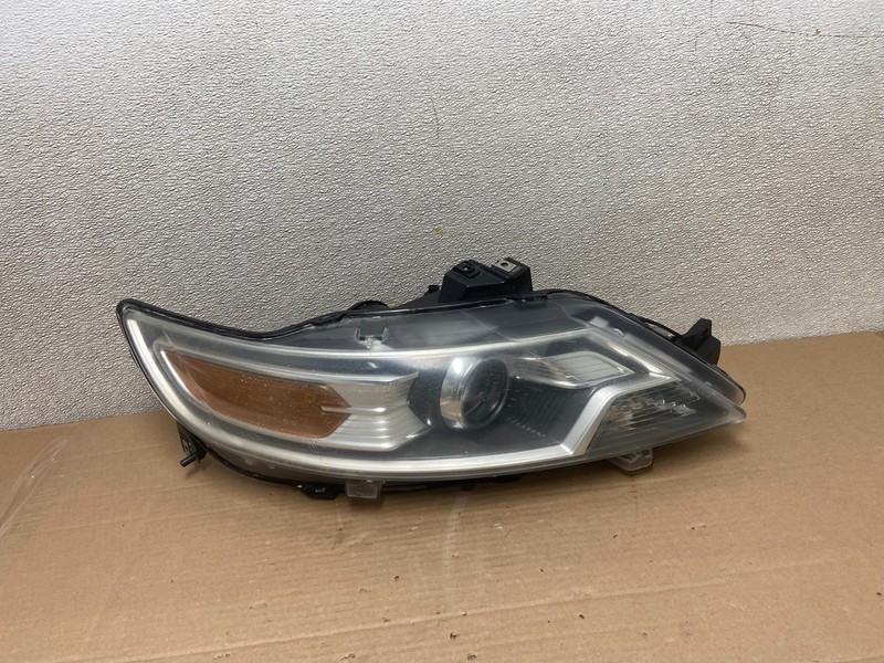 2010 2011 2012 Ford Taurus Right Passenger RH Halogen Headlight OEM AA8684 DW