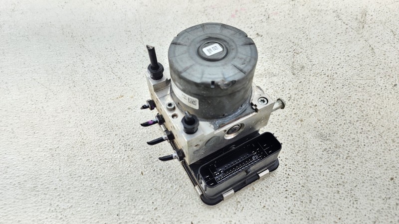2019 - 2023 Kia Forte ABS Anti Brake Lock Pump Control Unit OEM 58900-M7250