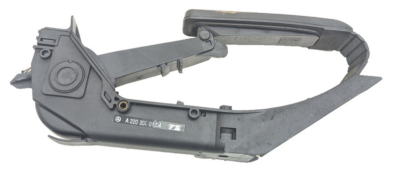 2003-2004-05-2006 MERCEDES-BENZ W220 S430 S500 ACCELERATOR PEDAL GAS 2203000104
