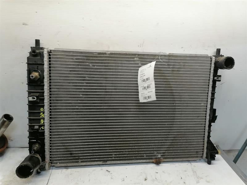 Radiator 8 Cylinder GT Fits 02-04 MUSTANG 1396891