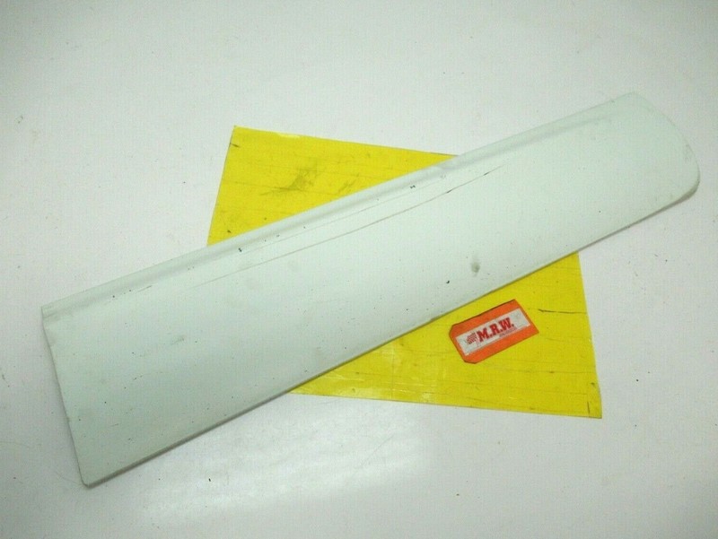 RIGHT PASSENGER SIDE FRONT DOOR MOLDING OUTER IMPACT STRIP for 03 04 05 FORESTER