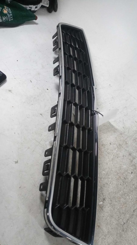 2016 Chevrolet Sonic Grille OEM Blue Used 81K Miles NJ25-16146-408140
