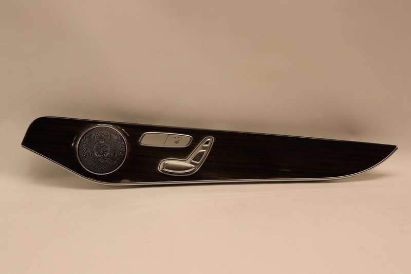 2015-2020 MERCEDES C300 W205 SEDAN FRONT RIGHT DOOR MOLDING W/ SEAT SWITCH OEM