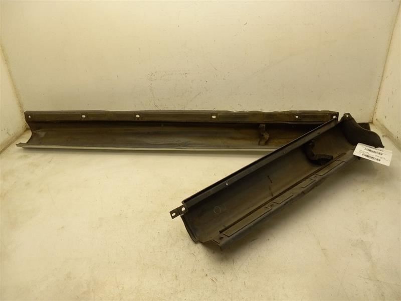 98-01 02 03 04 05 LEXUS GS300 PASSENGER SIDE ROCKER PANEL MOULDING ASSEMBLY