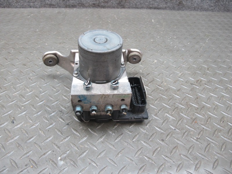 2014-2016 PORSCHE PANAMERA 970 ANTI LOCK BRAKE ABS PUMP MODULE 97035575556