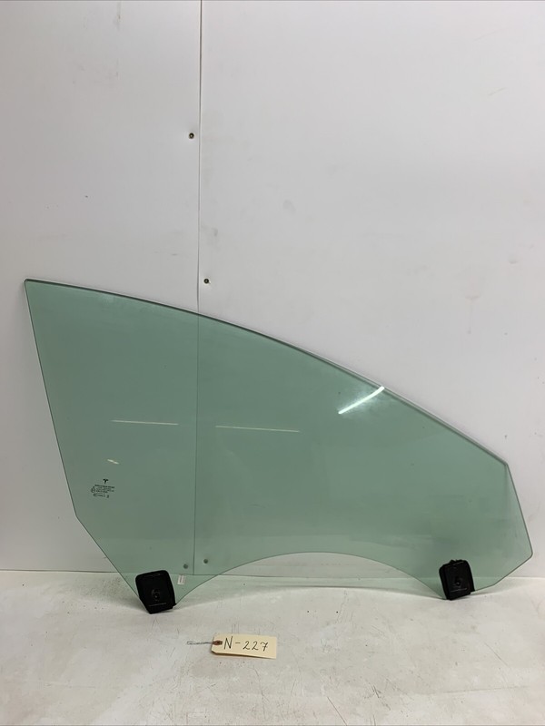 21-23 Tesla Model 3 Front Right Door Window Double Panel Glass 43R-014955 227 S1