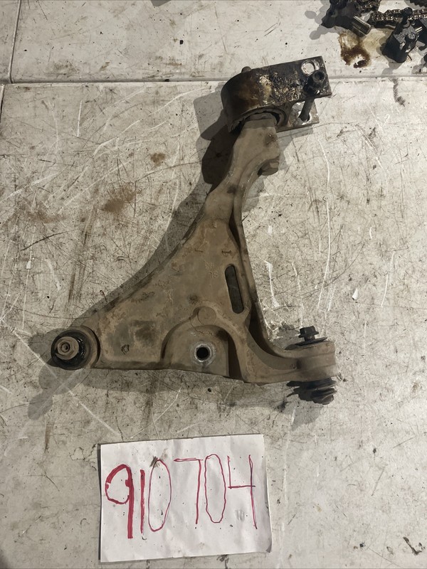 2006-11 CADILLAC DTS LH Driver Lower Control Arm Front 15939599
