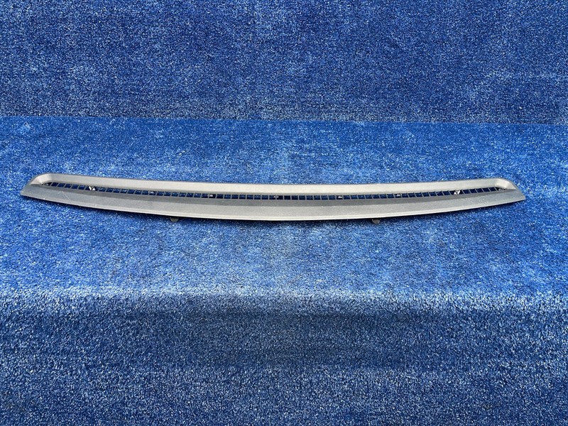 2019-2026 RAM 1500 DASH UPPER DEFROSTER GRILLE VENT COVER PANEL OEM 5YK12TX7AA