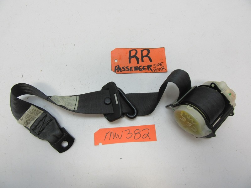 REAR SHOULDER SEAT BELT HARNESS PASSENGER SIDE BACK CAR 94 95 CELICA HATCHBACK