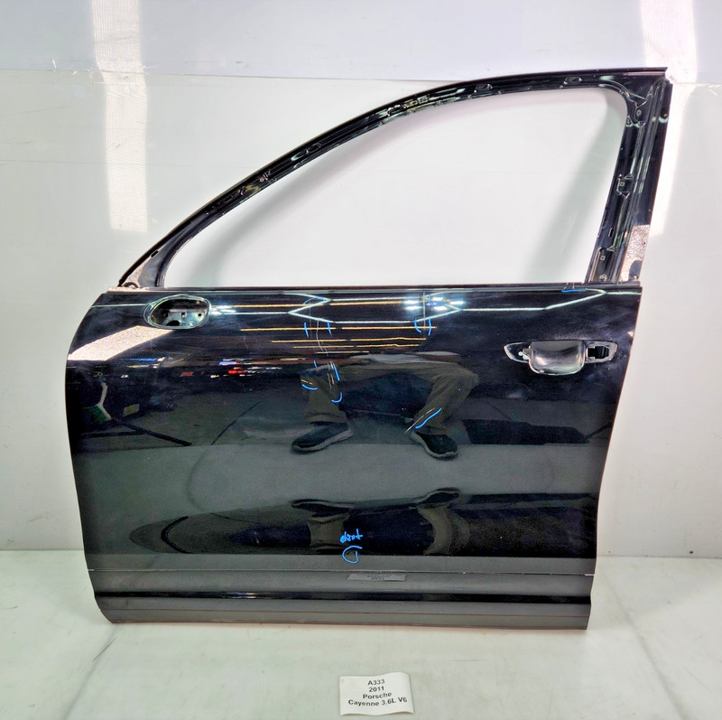 ✅ 11-18 OEM Porsche Cayenne 958 Front Left Driver Door Shell Panel Black NOTE*