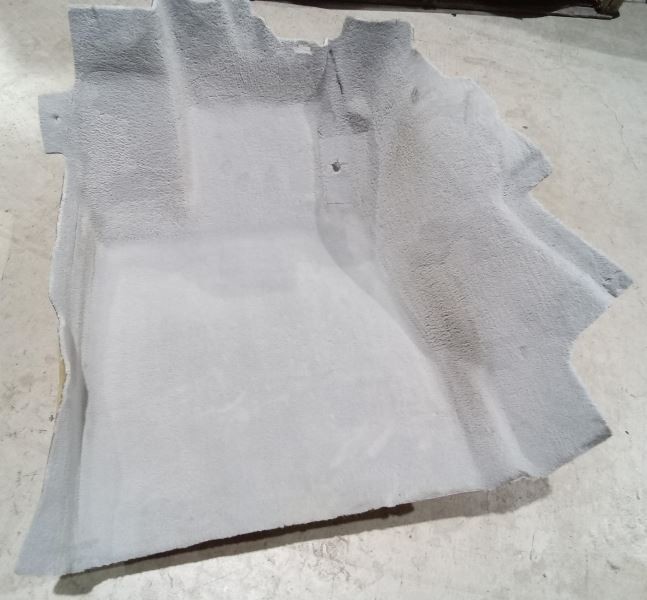 2000-2006 Mercedes S430 W220 Front Driver Floor Carpet Lining Gray 2206800140