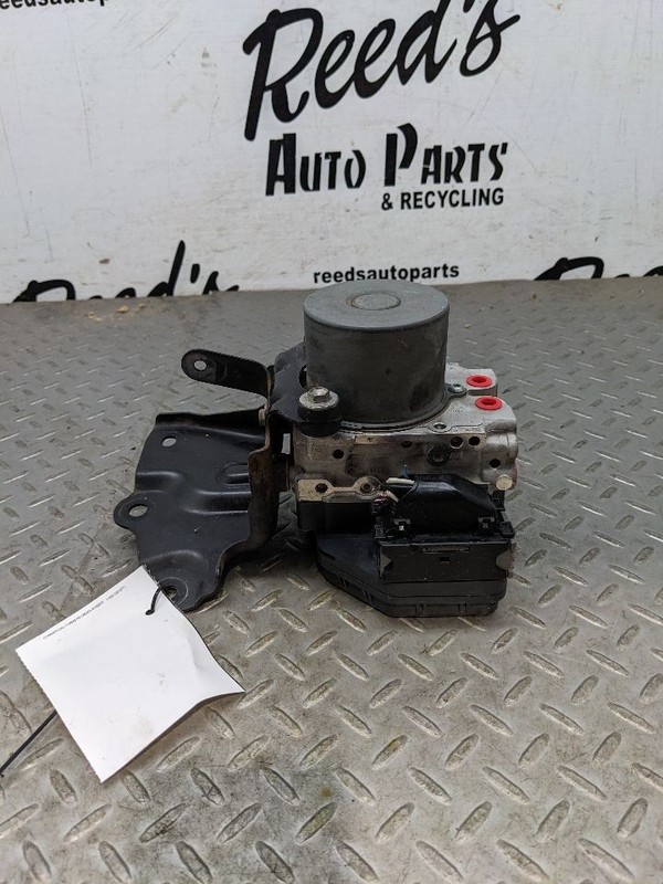 Anti-Lock Brake Part Actuator And Pump Assembly Fits 09-11 RAV4 1054325