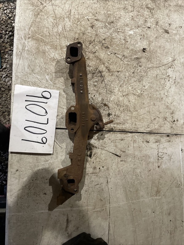 1960-63 Studebaker Champ529358 259 V8 1955-64 Right Exhaust Manifold #2