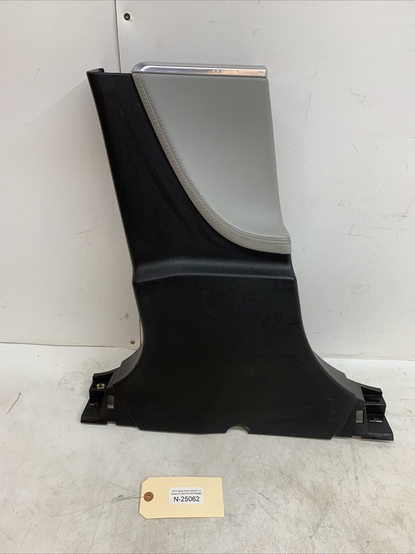 ⚡️2016-2020 TESLA MODEL S LEFT SIDE LOWER B-PILLAR COVER TRIM OEM 25062 M5
