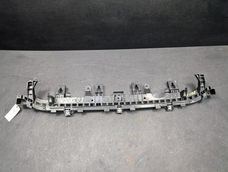 Front Bumper Center Lower Bracket 2022 Subaru Crosstrek 57707-FL060 2018 - 2023
