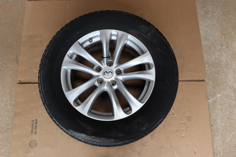 2009-2013 INFINITI FX37 FX SERIES WHEEL RIM BRIDGESTONE 265/60 R18 X8 ALLLOY OEM