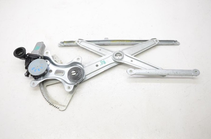 2007-2014 Toyota Fj Cruiser Passenger Right Front Window Regulator and Motor