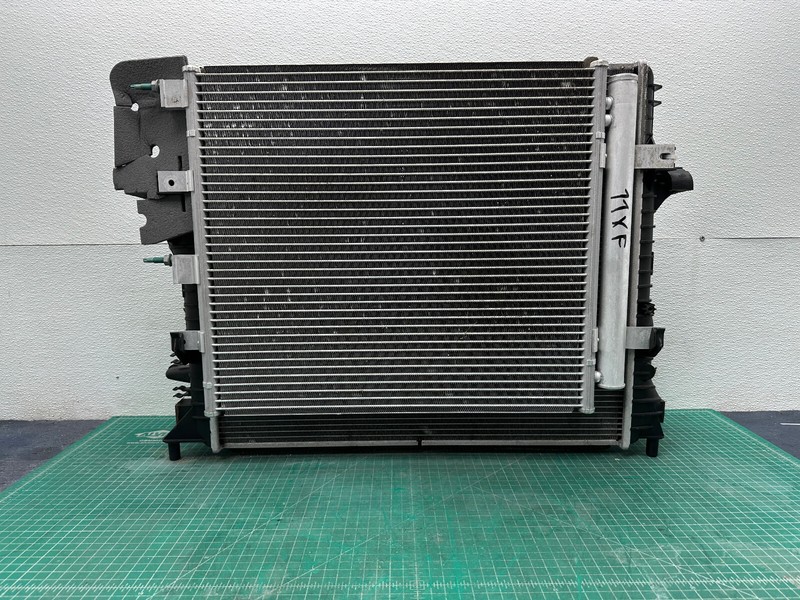 10-12 JAGUAR XF X250 5.0L ENGINE COOLING RADIATOR W/ FAN OEM
