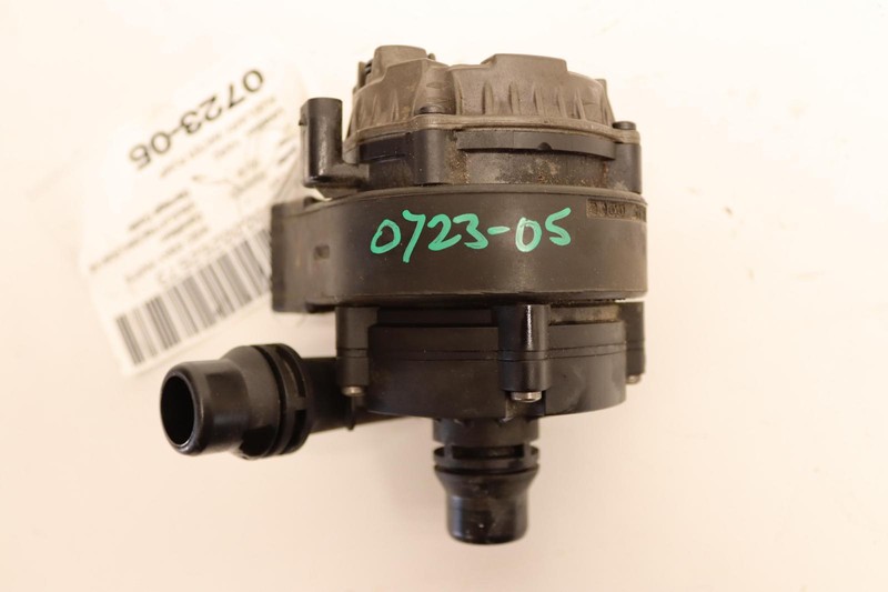 2018-2019 BMW X3 X4 G01 G02 ENGINE COOLANT AUXILIARY AUX WATER PUMP OEM