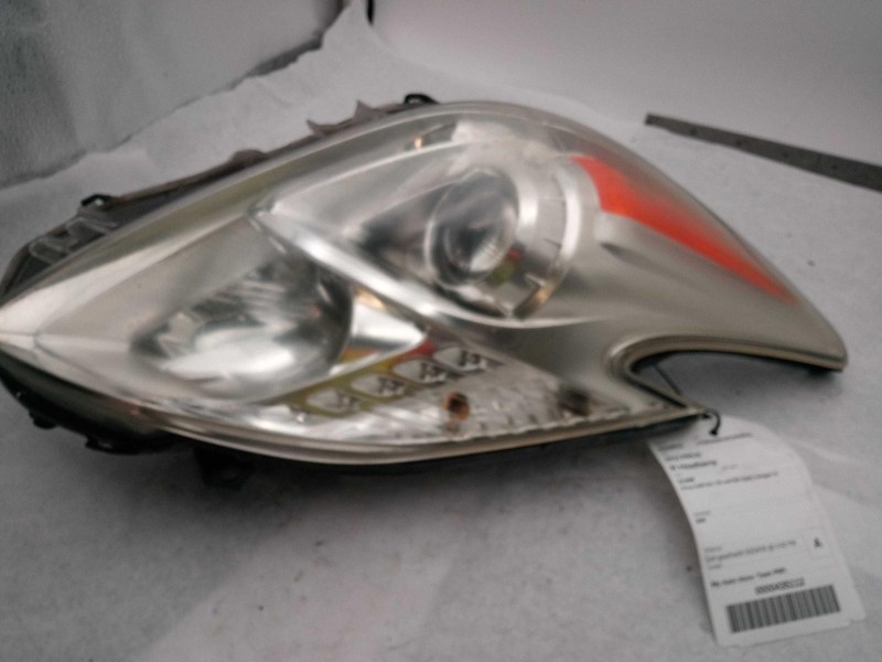 2012-2015 Toyota Prius Right Headlight Assembly Black OEM 602295 Used