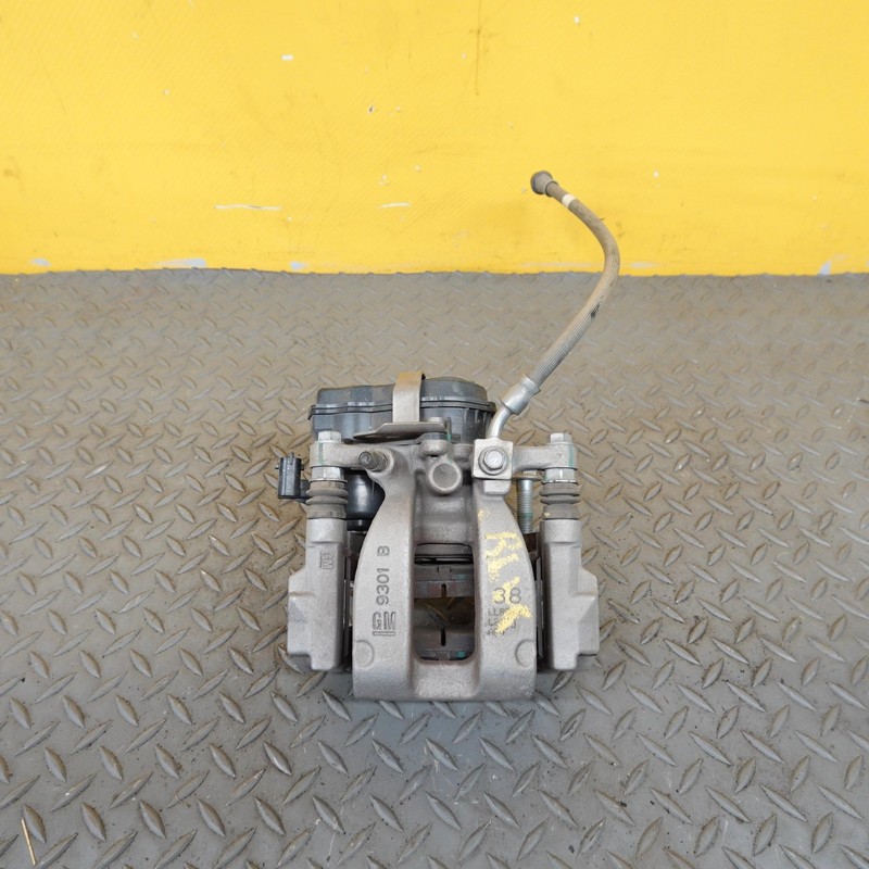 2021-2024 BUICK ENVISION REAR LEFT DRIVER SIDE BRAKE CALIPER OEM 13525896