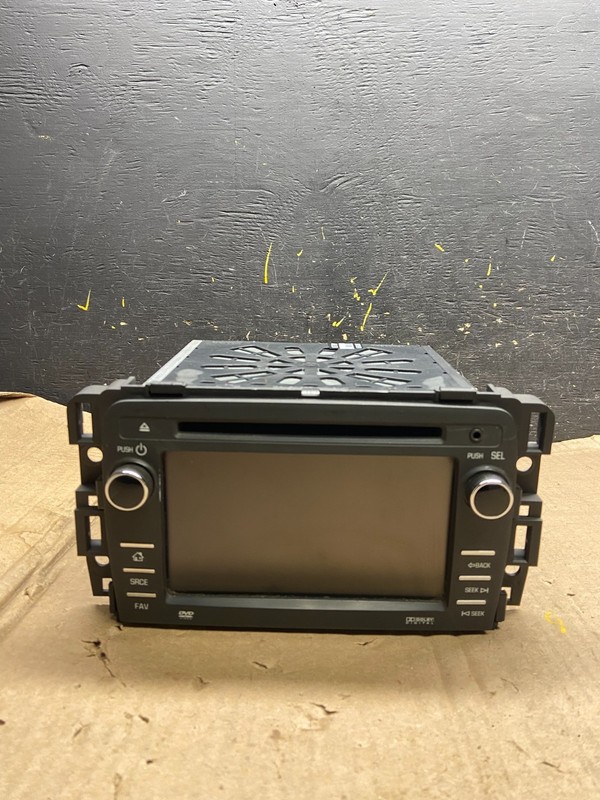 2013 to 2014 Buick Enclave Radio Stereo CD Player Screen Display X5736 DG