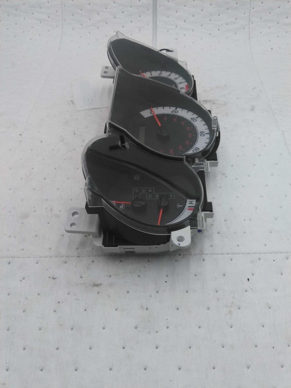 Used Speedometer Gauge fits: 2015 Toyota Tacoma cluster only MPH 6 cylinder AT G