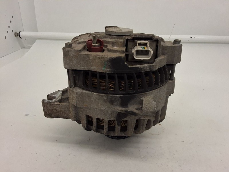Alternator 3V Fits 05-08 MUSTANG 3414543