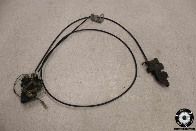 2002 Honda Silver Wing 600 FSC600 SEAT LATCH MOUNT BRACKET LOCK W CABLE FSC 02