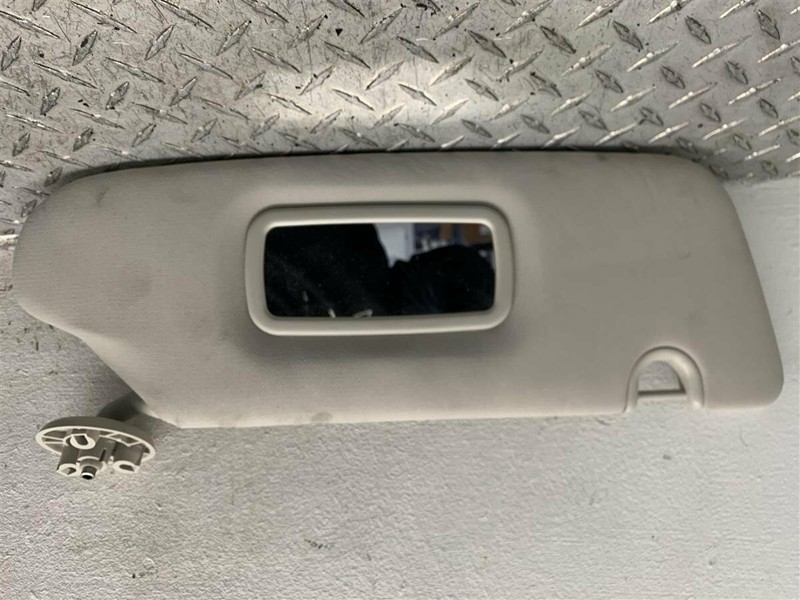 11-16 DODGE CARAVAN TOWN & COUNTRY PASSENGER VUN VISOR OEM 268-01674R