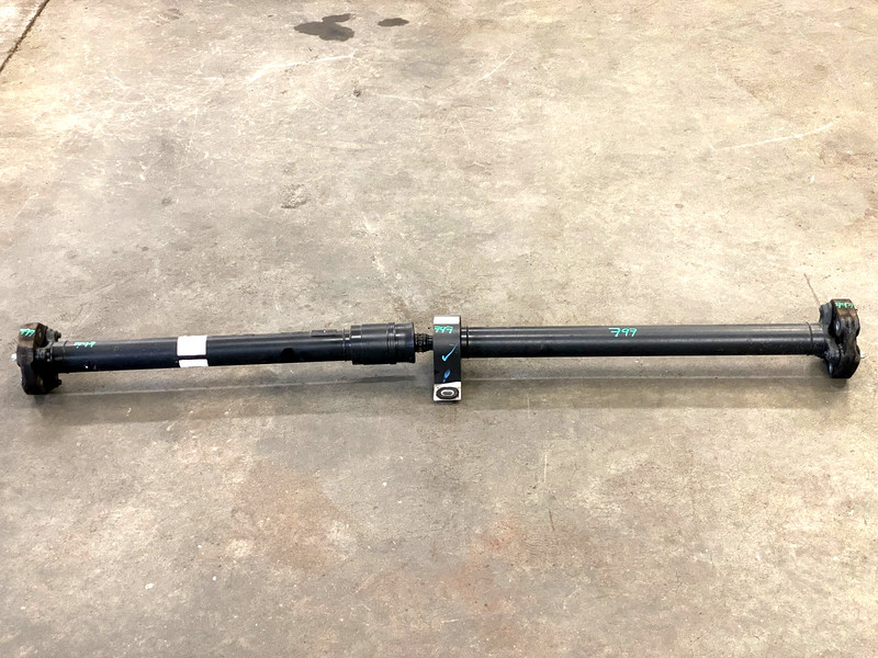 2020-2021 CADILLAC CT5 RWD DRIVESHAFT DRIVE SHAFT PROPELLER OEM LOT797
