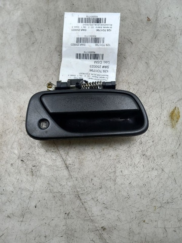 96 TOYOTA T100 FRONT PASSENGER RIGHT EXTERIOR DOOR HANDLE
