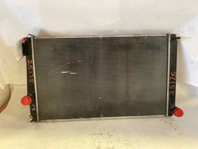 Radiator TOYOTA RAV-4 EV 12 13 14