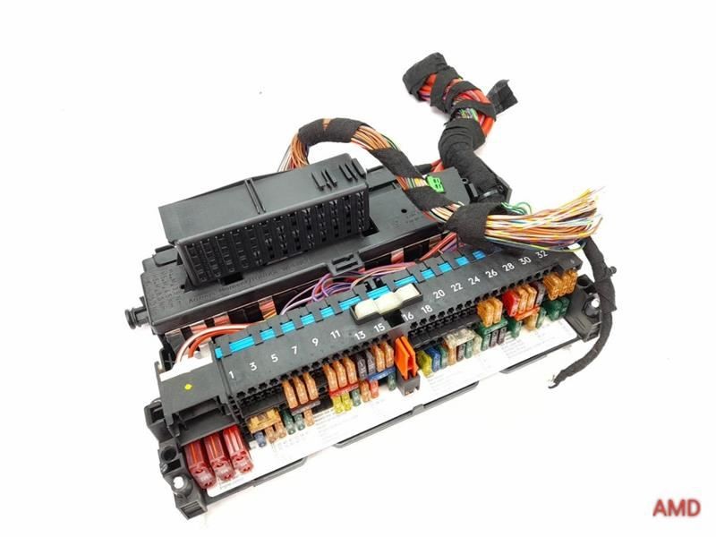 2004 BMW 330ci 325ci E46 Convertible Cabin Fuse Box OEM 61138364542