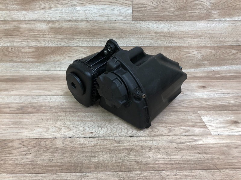 BMW F01 F02 F10 750 550 650 OEM FRONT RADIATOR COOLANT EXPANSION TANK 09-16 3