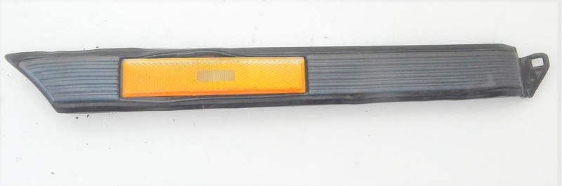 1986-1988 Toyota Supra MK3 7MGE Passenger Right Front Fender Molding with Light