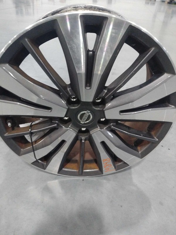 2017 Nissan Pathfinder 20 Grey Wheel OEM 403009PF8A - Scratches, 90k Miles