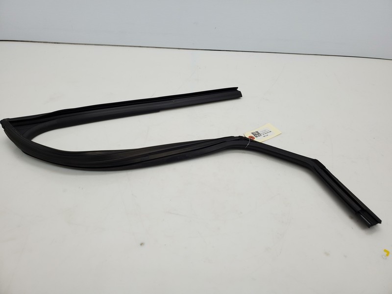 Right Rear Door Window Weatherstrip Channel 83540-L3000 2021 Kia K5 2022